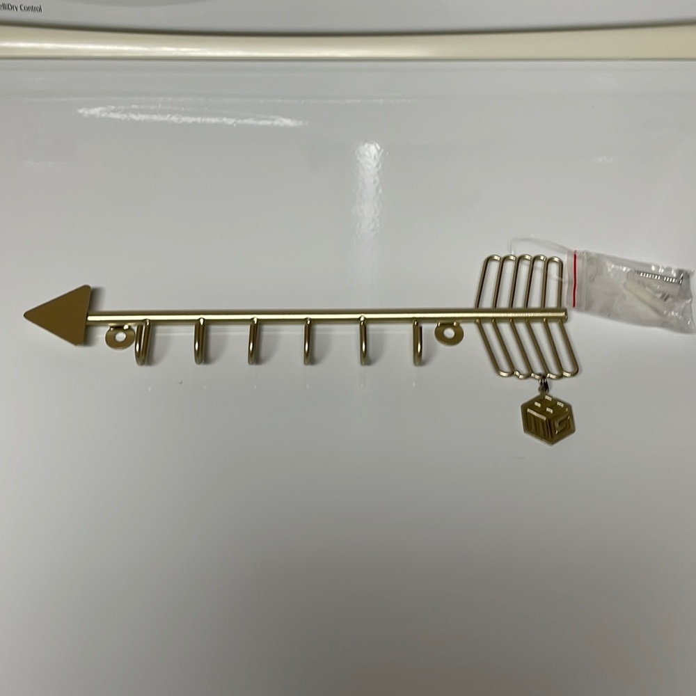 Gold Arrow with Hooks